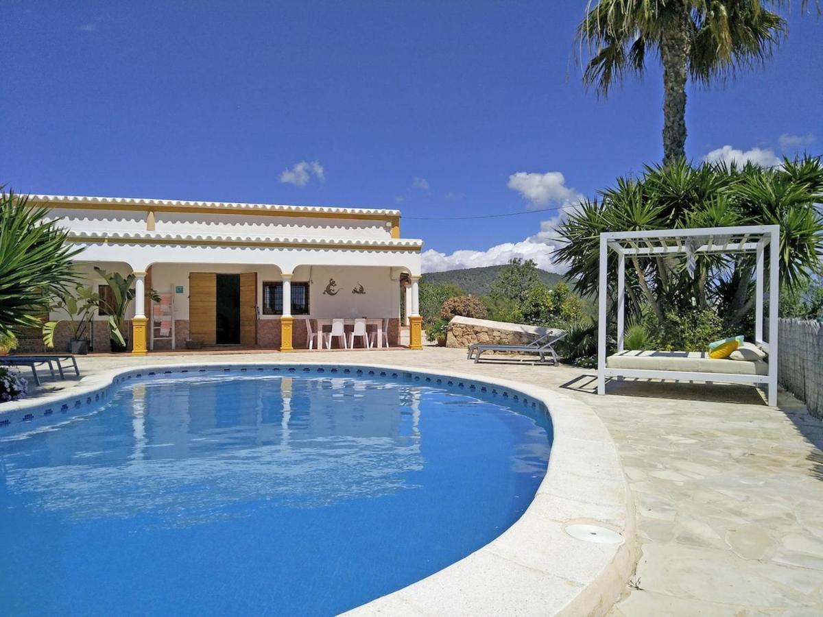 Colonial Wifi, Private Swimmingpool, Aircon * Es Cubells